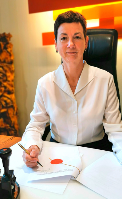 Notarin Susanne Swiderski